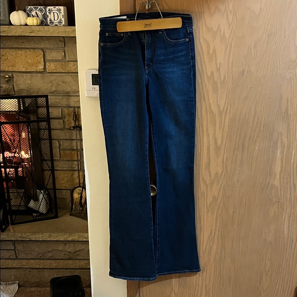 GAP Denim Flare High Rise Jeans - Size 27/4T